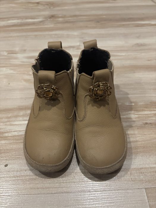 Детская обувь на девочку