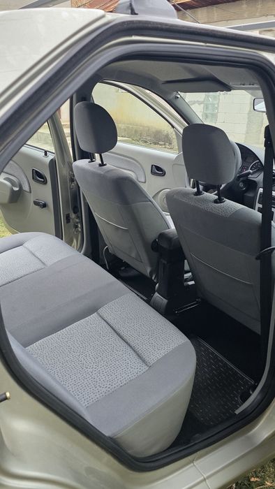 Dacia Logan 1.4 benzina 13000 km