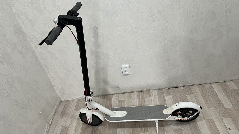 Xiaomi Mi Electric Scooter M365