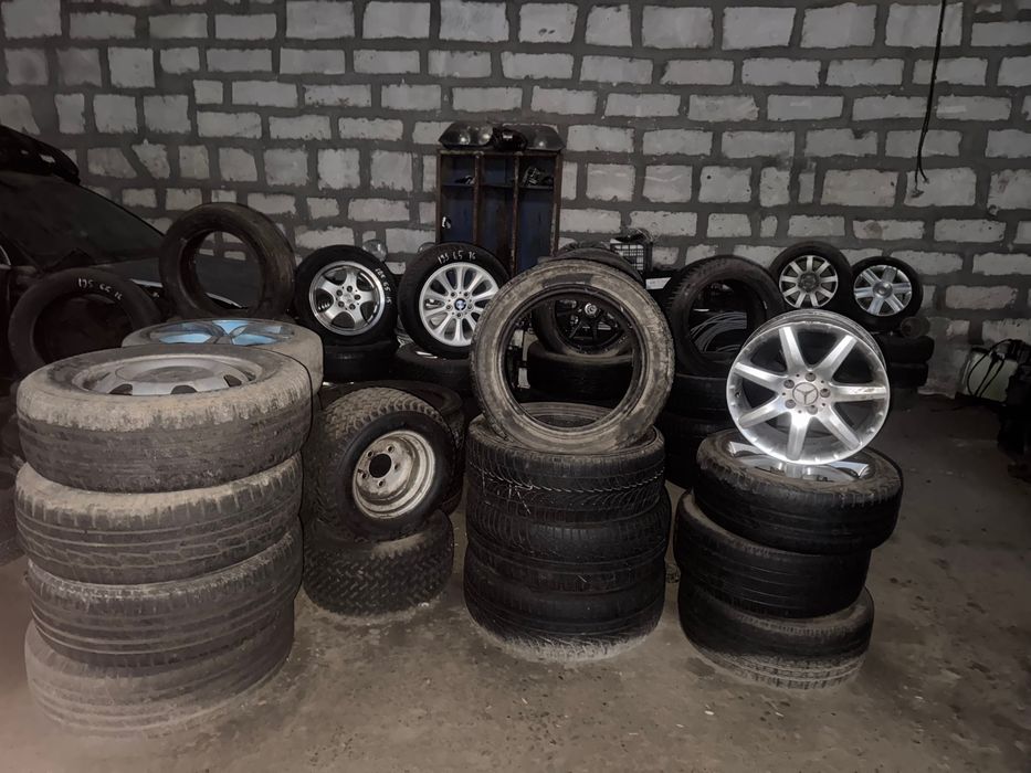 Vând jante diferite modele și mărimi