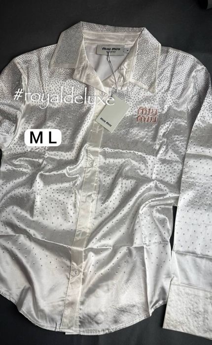 Cămașă dama, pe stoc