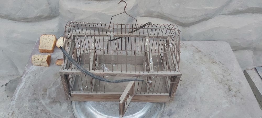 Клетка для птиц.