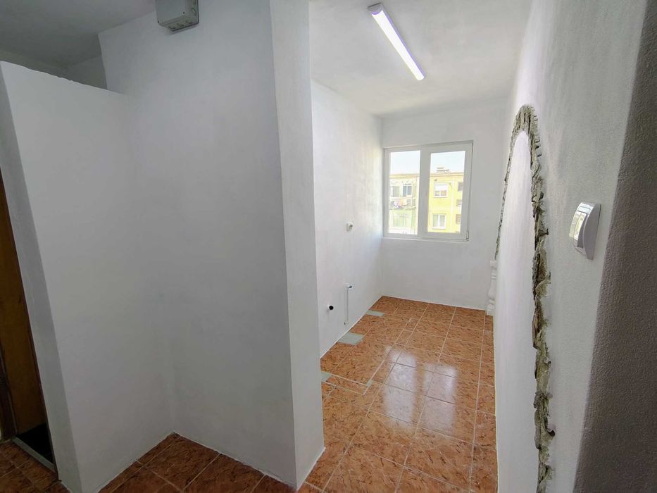 Vând apartament
