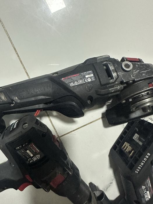 Scule wurth pret pe toate 2500