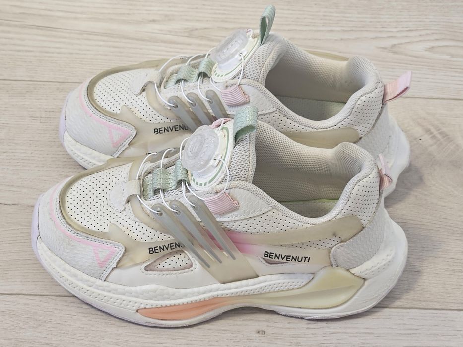 Sneakers fete / adidasi toamna