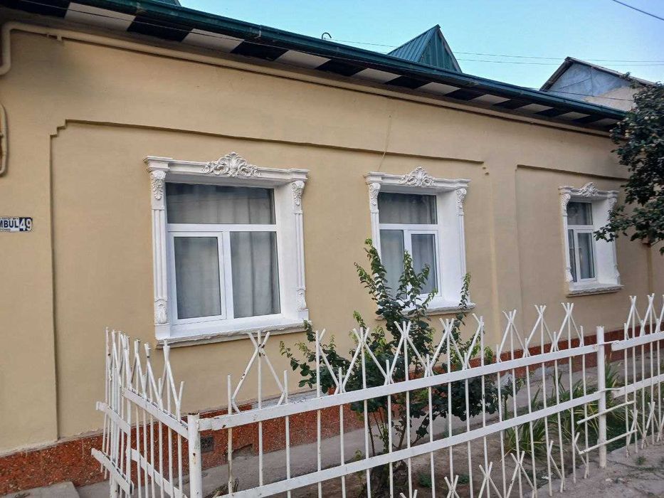 Продается дом в Гулистане, 4,5 соток.