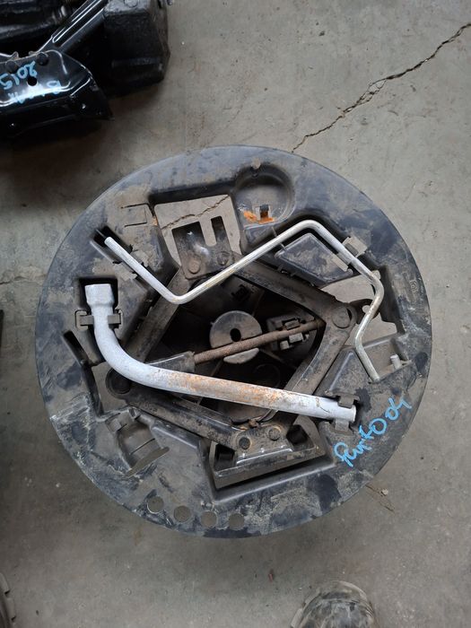 Chit cric ford mercedes fiat skoda renault