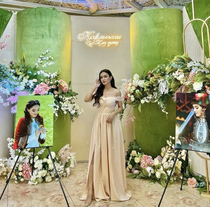 Нежное вечернее платье