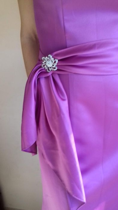 Нови Бални Дизайнерски Рокли от Англия