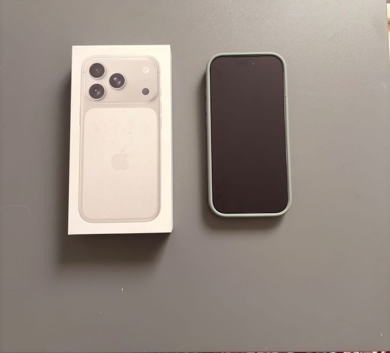 iphone 17 pro 256 gb Esim silver
