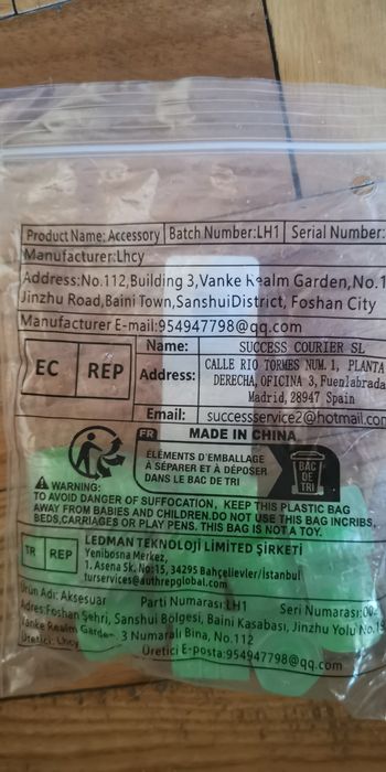 Нови, 4бр в пакет светещи капачки за гуми на автомобил