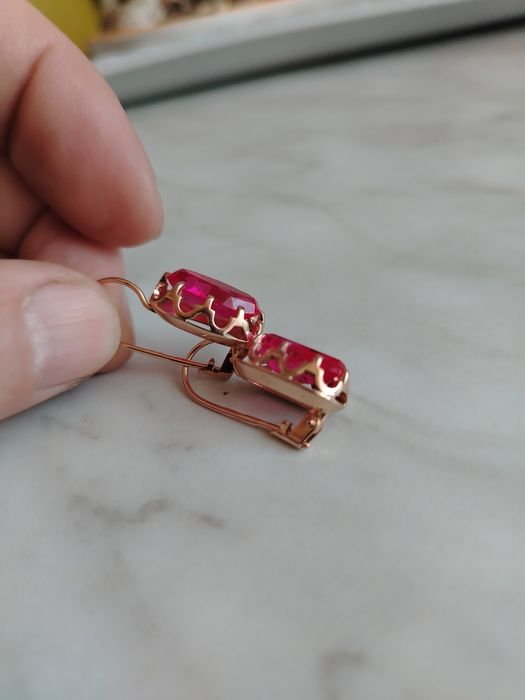 Продам серьги...