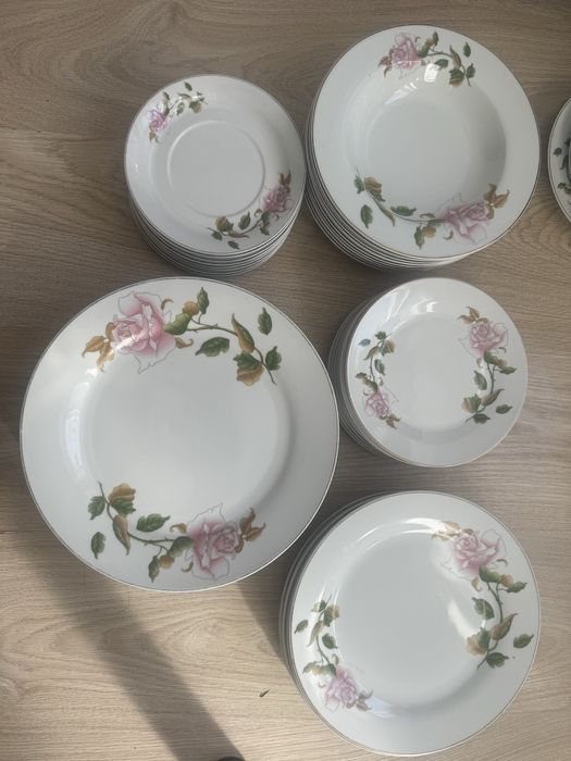 Продаю сервиз в оличном состоянии