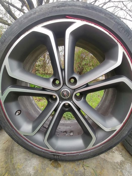 Продавам 4бр. 19" джанти от Опел Зафира  Тоурер с незначителни забележ