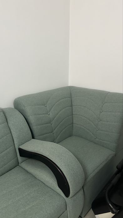 Диван для гостиной команты