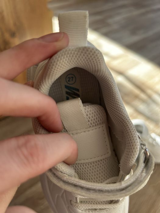 Отдам обувь детскую 27 размер