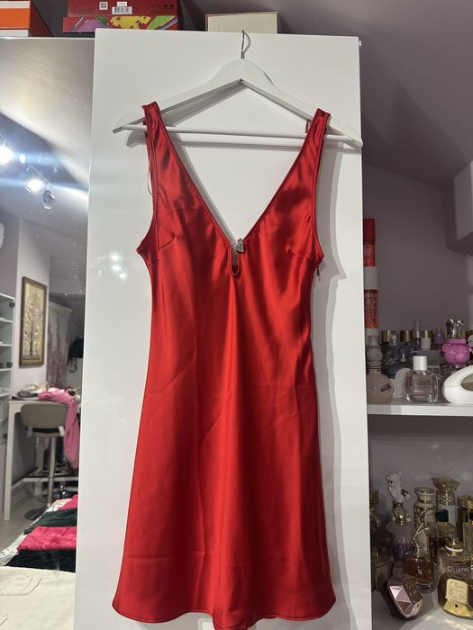 Zara нови рокли