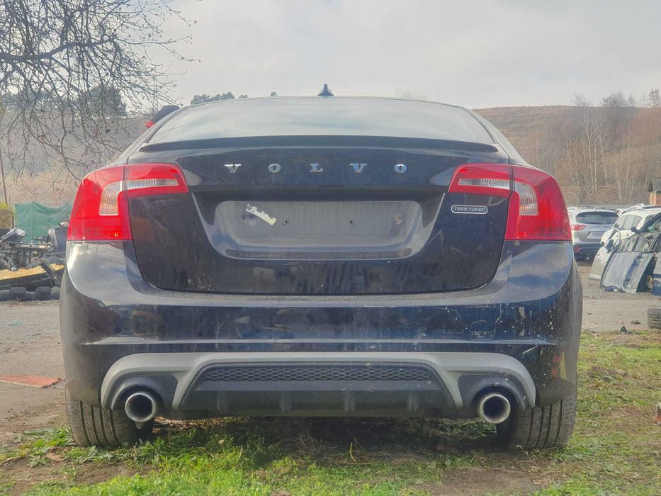 Dezmembrez Volvo S60 R-Design Nav D4 1.9D 2015