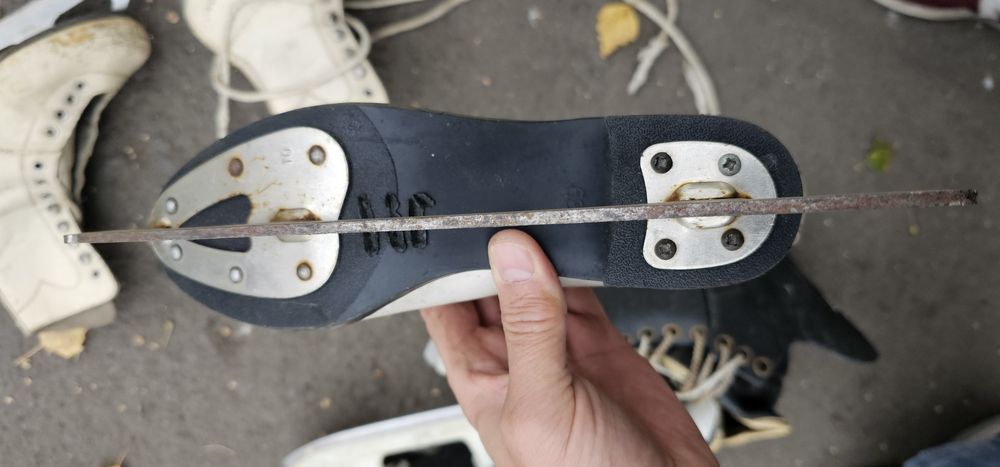 Коньки шикарные фигурные