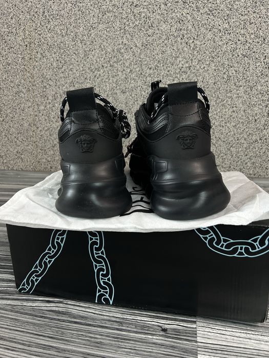 Adidasi Versache Chain Reaction - marimea 40 model premium