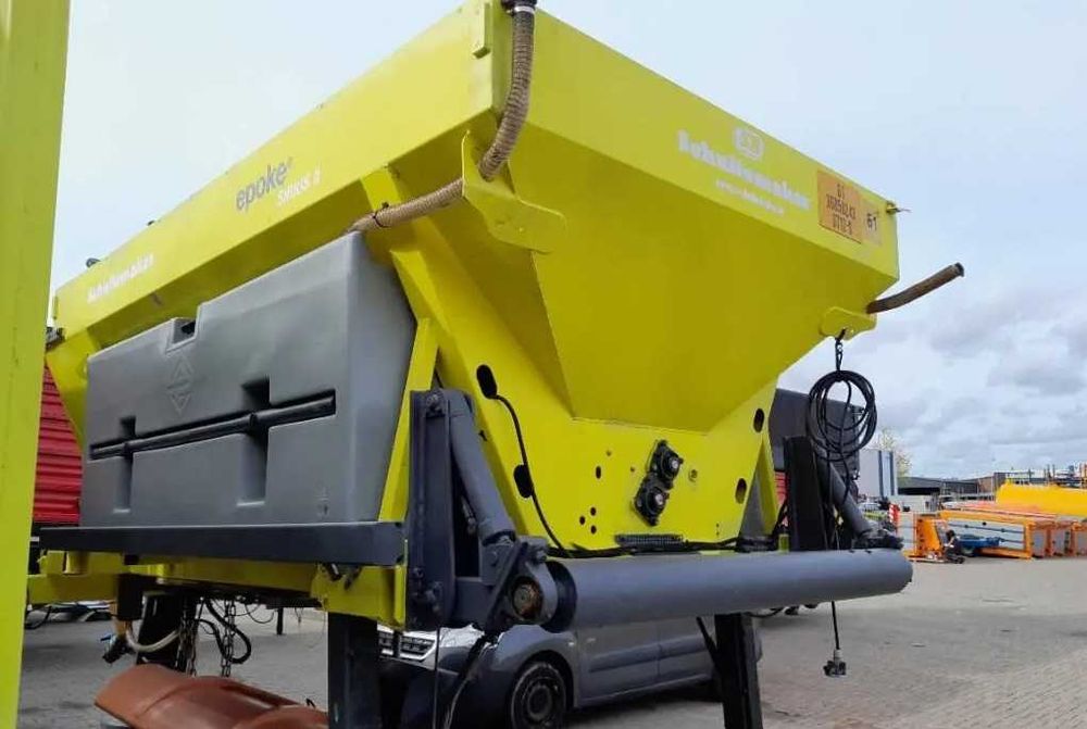 Sararita pentru camion