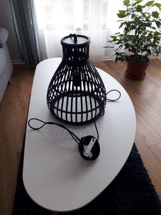 Нов абажур  с лампа за таван черна размери в/380mm ш/330mm дървена ...