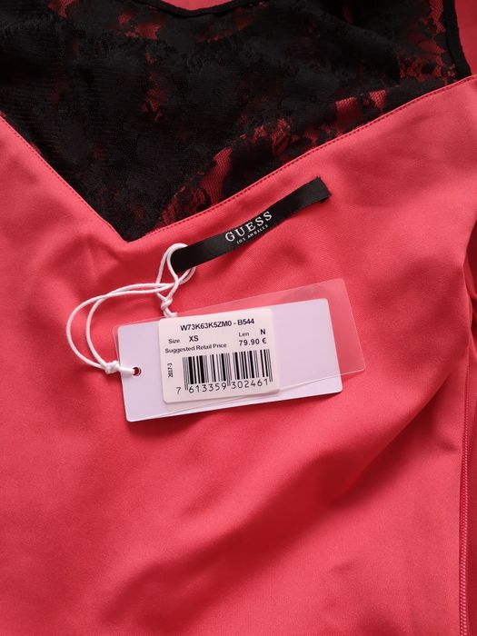 Рокля Guess нова