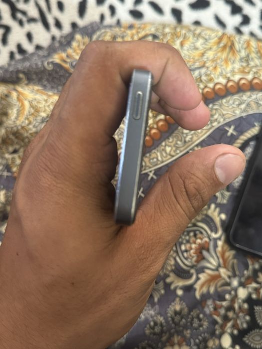 Продам телефон