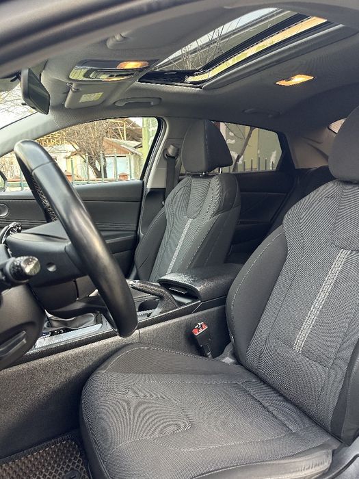 Продается Hyundai Elantra 2022