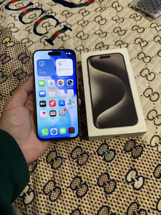Продам Телефон Айфон 15 Pro