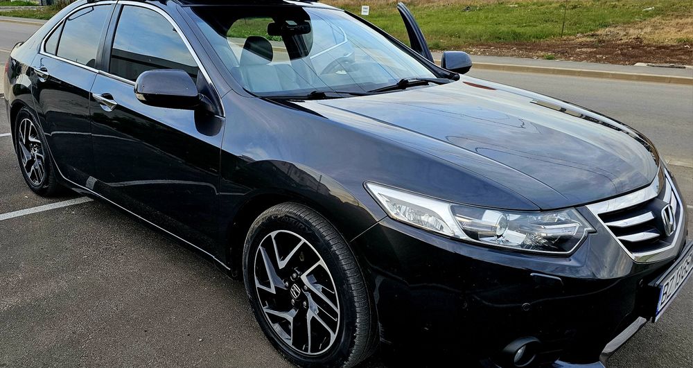 Vând Honda Accord VIII Facelift 2.0 I-VTEC