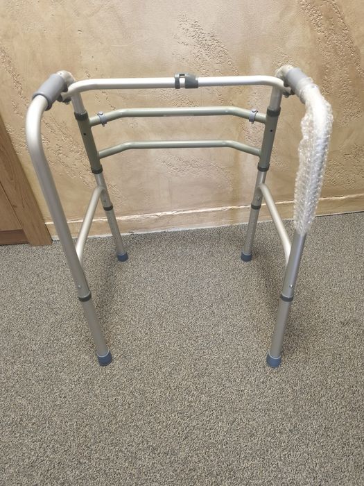 Сгъваема алуминиева проходилка - рамка