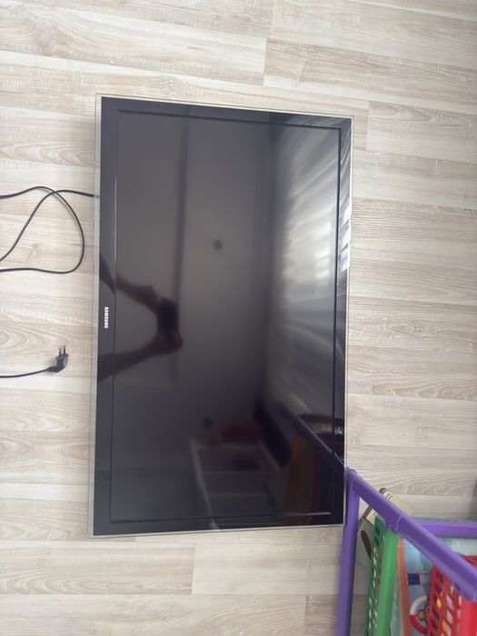 Телевизор Samsung