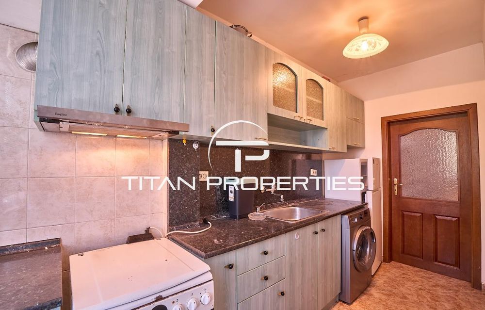 Дава се под наем Тристаен апартамент в Пловдив, Център - 100 кв.м за 450 € - Снимка #2