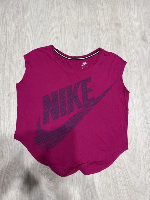 Дамска тениска NIKE