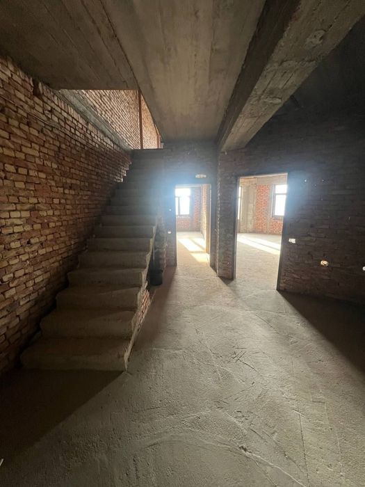 Зудлик  билан  сотилади