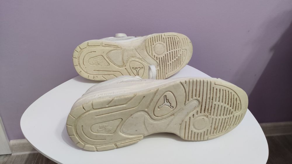 Nike Дамски Jordan обувки 38,5