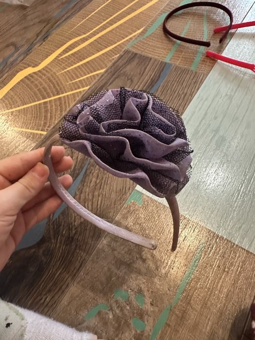 продават се диадеми (кариолки) за деца