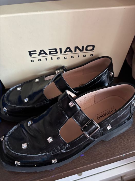 Обувки от естествен лак