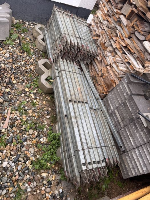 Inchiriez panouri doka/popici metalici/montanti cofraj/pene