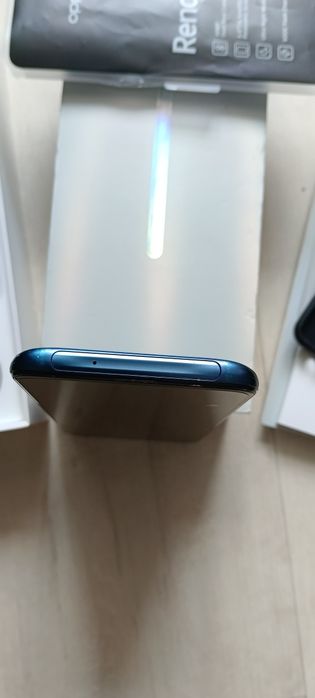 Oppo Reno. Samsung Galaxy A7