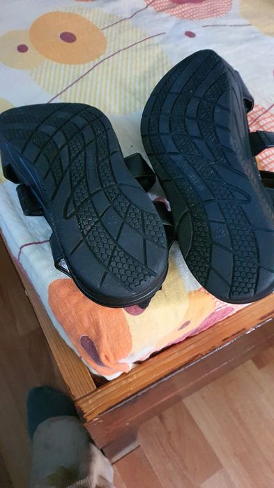 Sandale noi WALKMAXX și CLOWSE