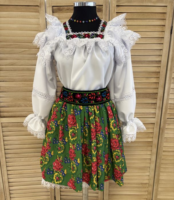 Costum traditional/popular de Maramures pentru femei set complet