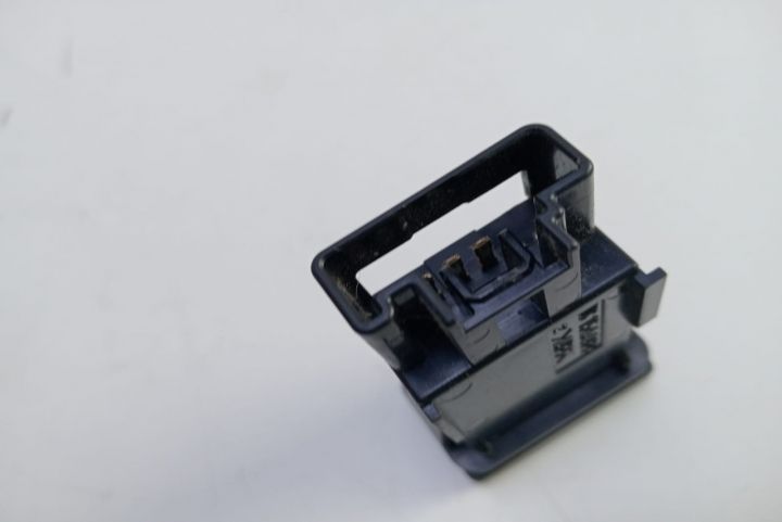 Buton  DSC   15A469 Mazda 6 GG