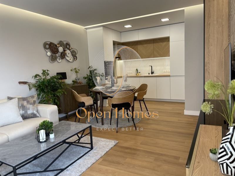 Продава се Двустаен апартамент в Пловдив, Остромила - 69 кв.м за 1883 €/кв.м - Снимка #2