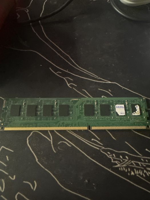 DDR3 4Гб 1600мгц