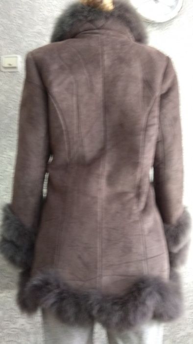 Дубленка натуральная продам.