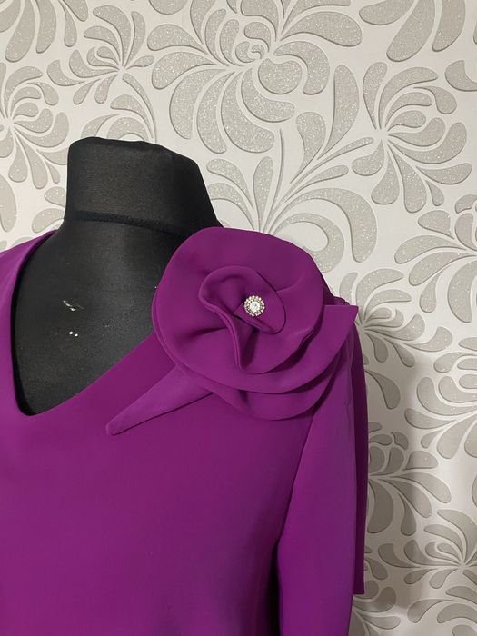 Vand rochita eleganta