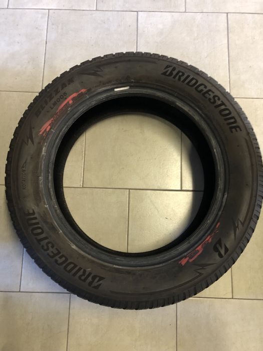 Зимни гуми 225 60 18 Bridgestone 2бр