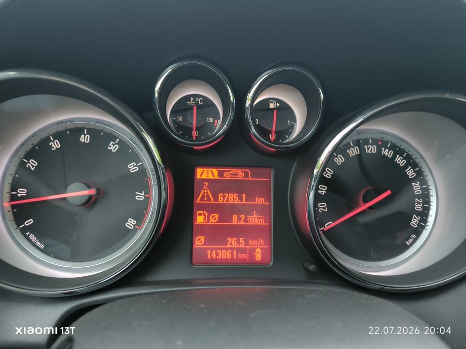 Opel Astra J berlină